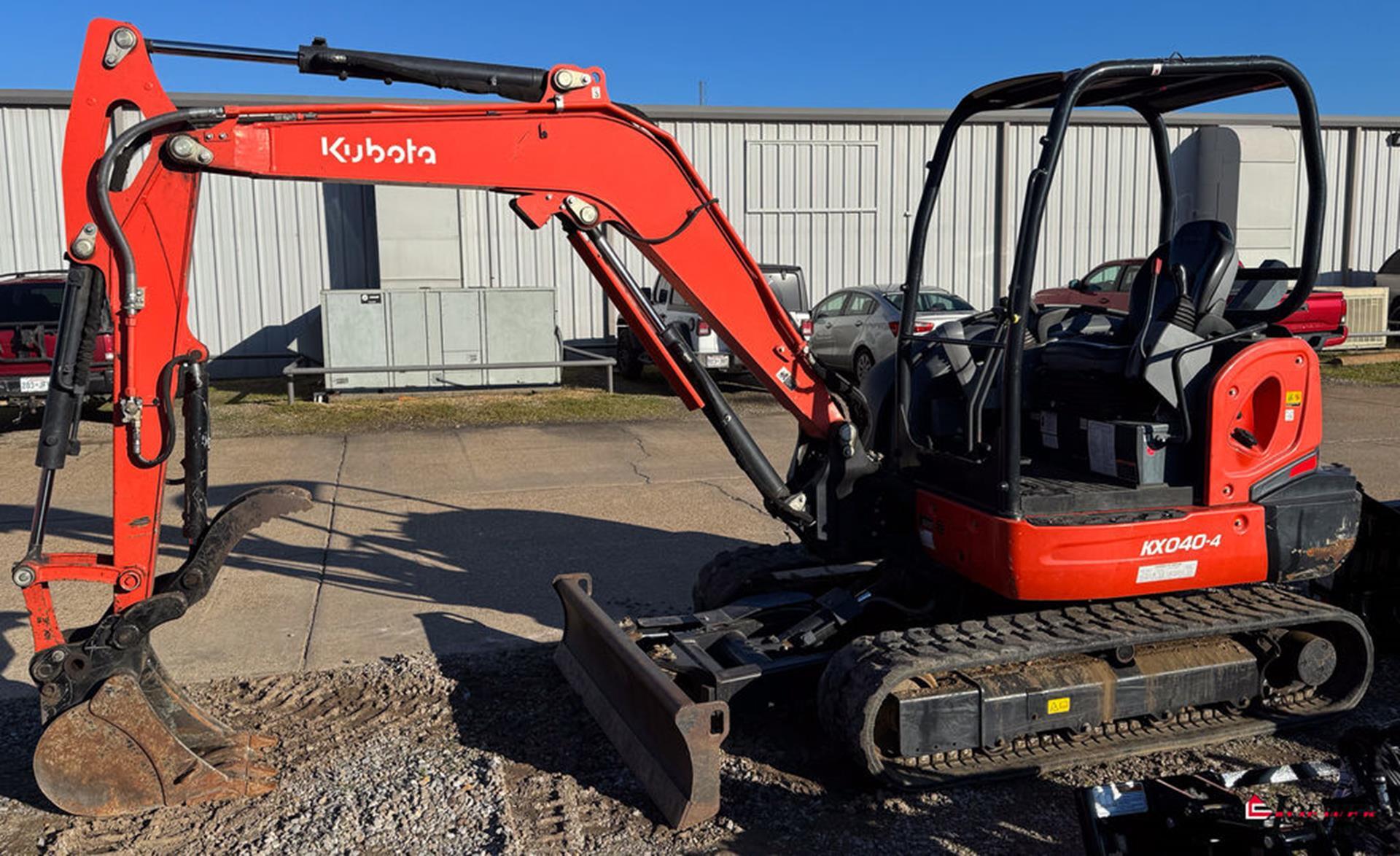 2022 Kubota KX040-4 w/ Angle Blade Canopy Rubber Track 1 Aux. Hydra in Alexandria, LA