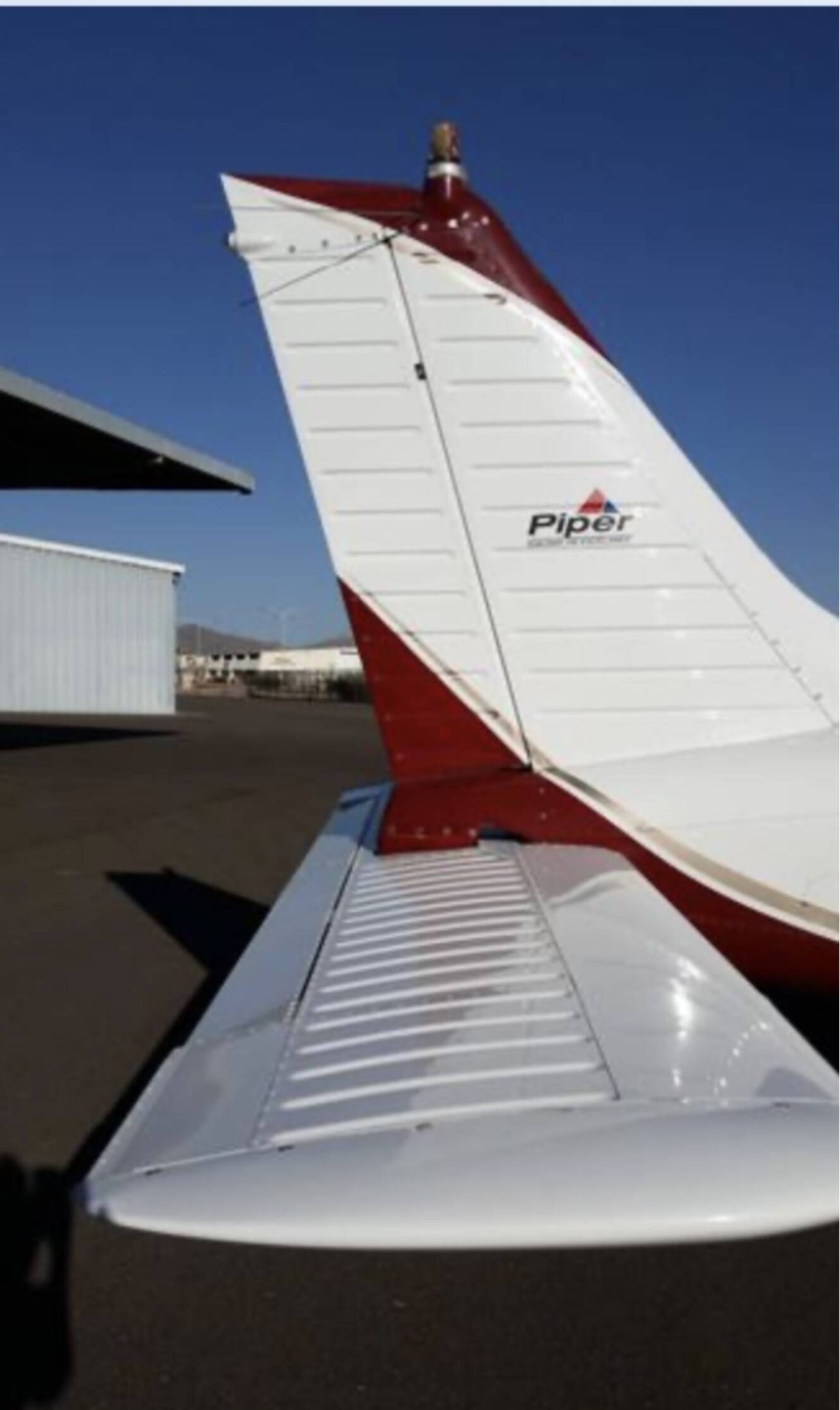 A photo of this 1976 Piper Archer
