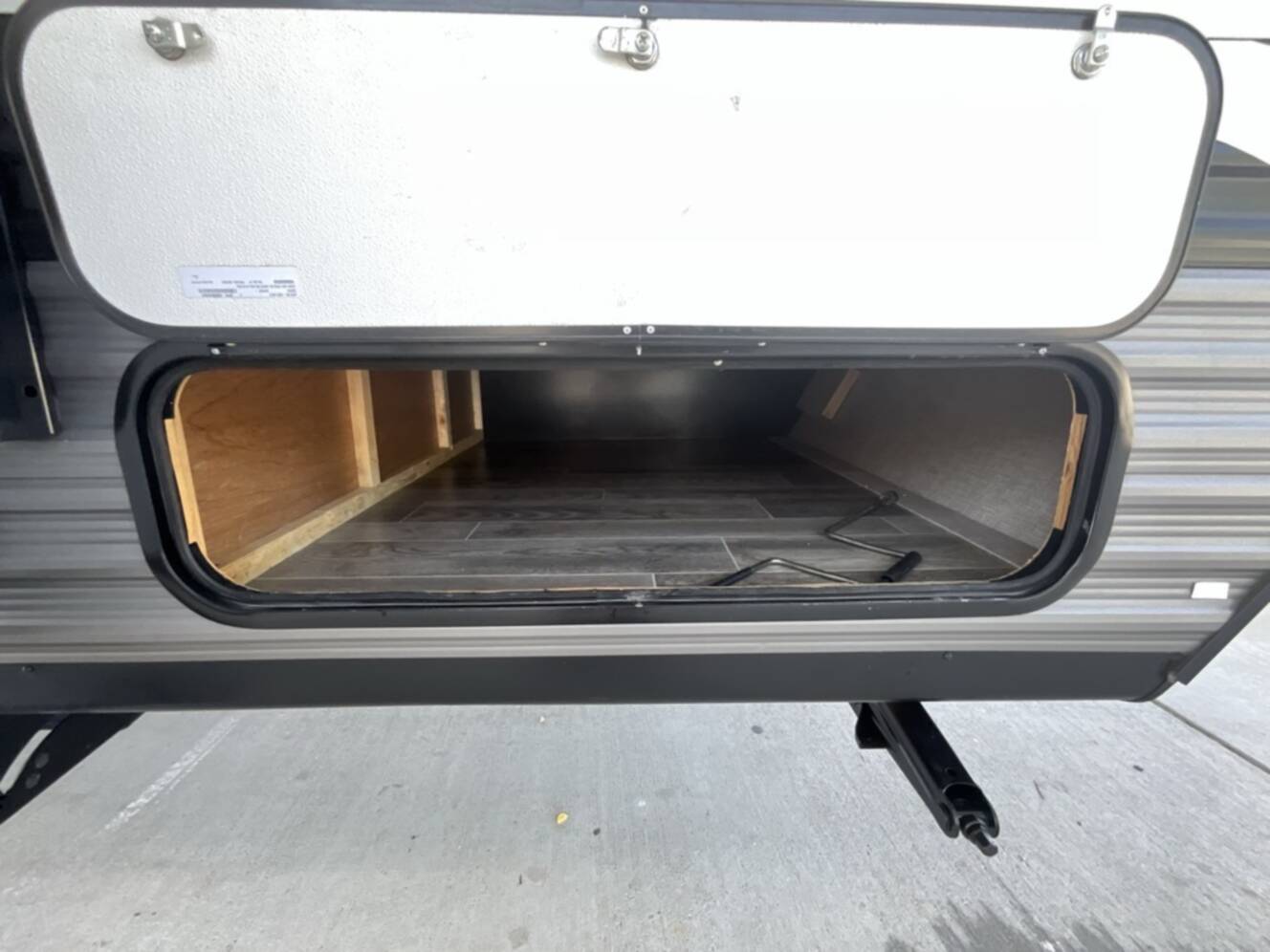 A photo of this 2022 Jayco JAY FLIGHT SLX 184BS