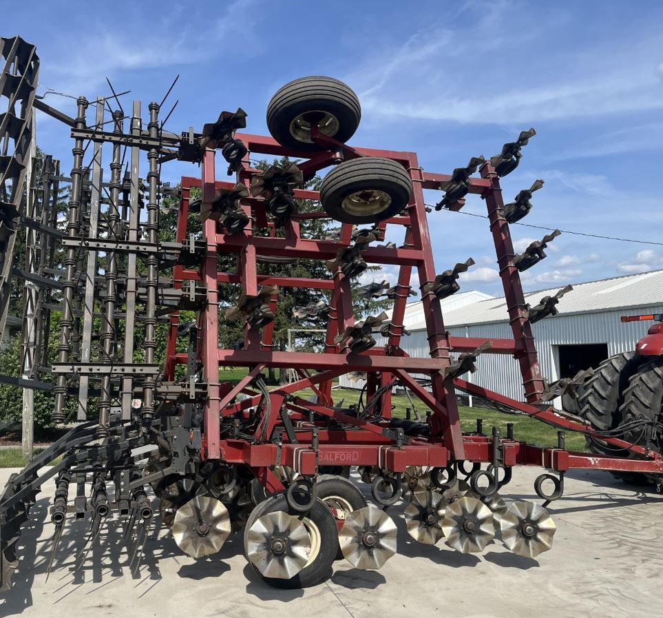 2007 SALFORD 570RTS Vertical Tillage Implement in Remington, IN
