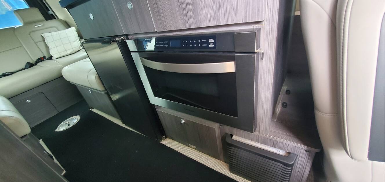 A photo of this 2020 Airstream INTERSTATE 24GL