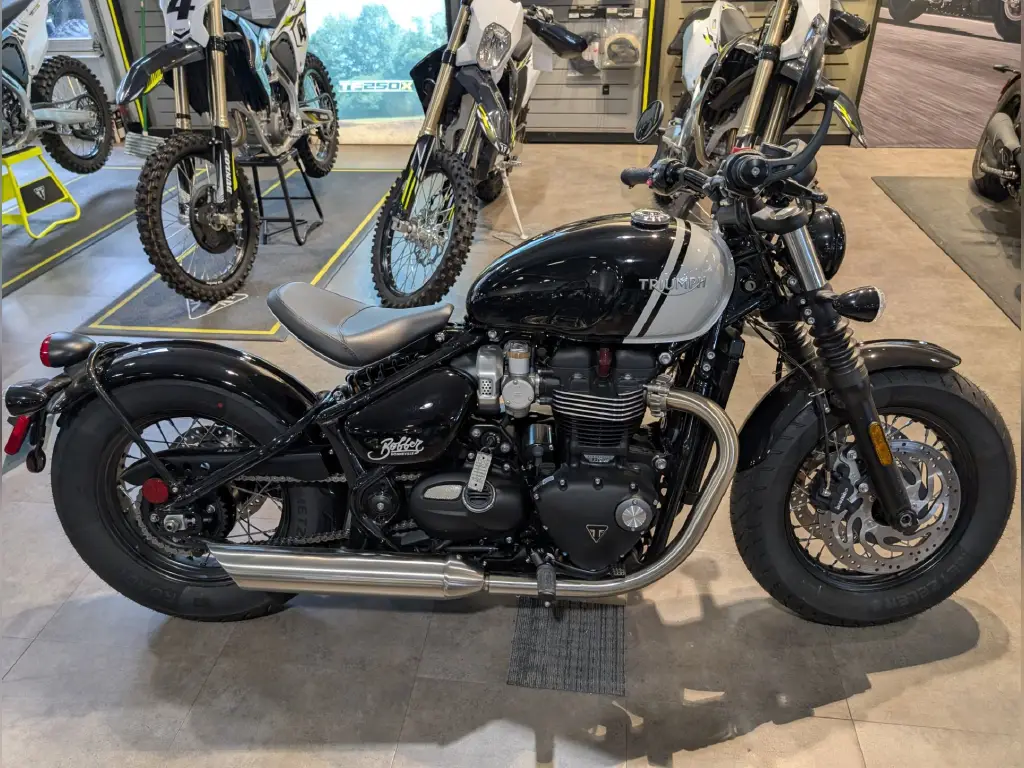 2025 Triumph Bonneville Bobber