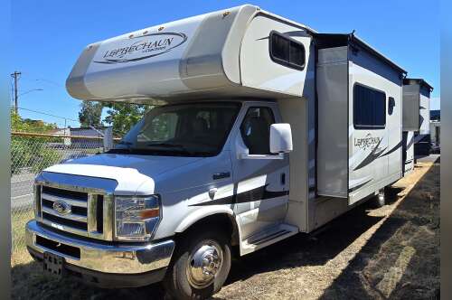 2015 Coachmen LEPRECHAUN 280 DS in salem OR