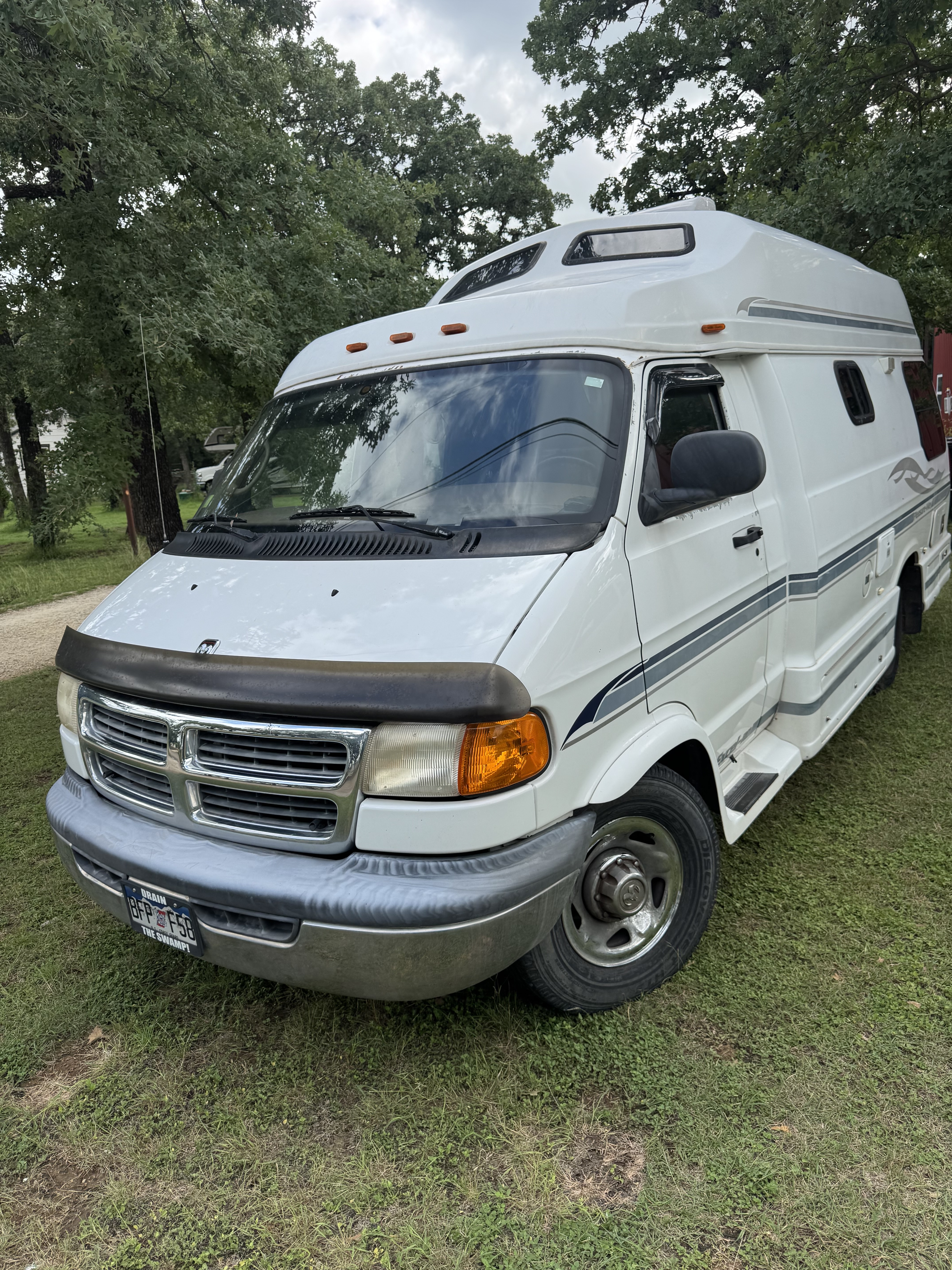 2002 Pleasure Way EXCEL V8 RV