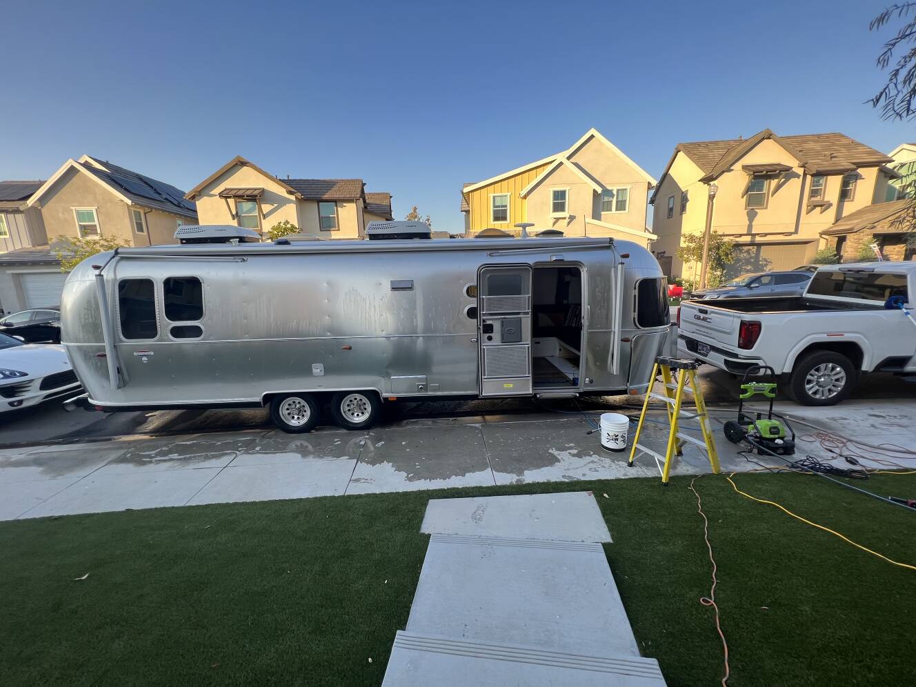A photo of this 2019 Airstream INTERNATIONAL SERENITY 30RBQ