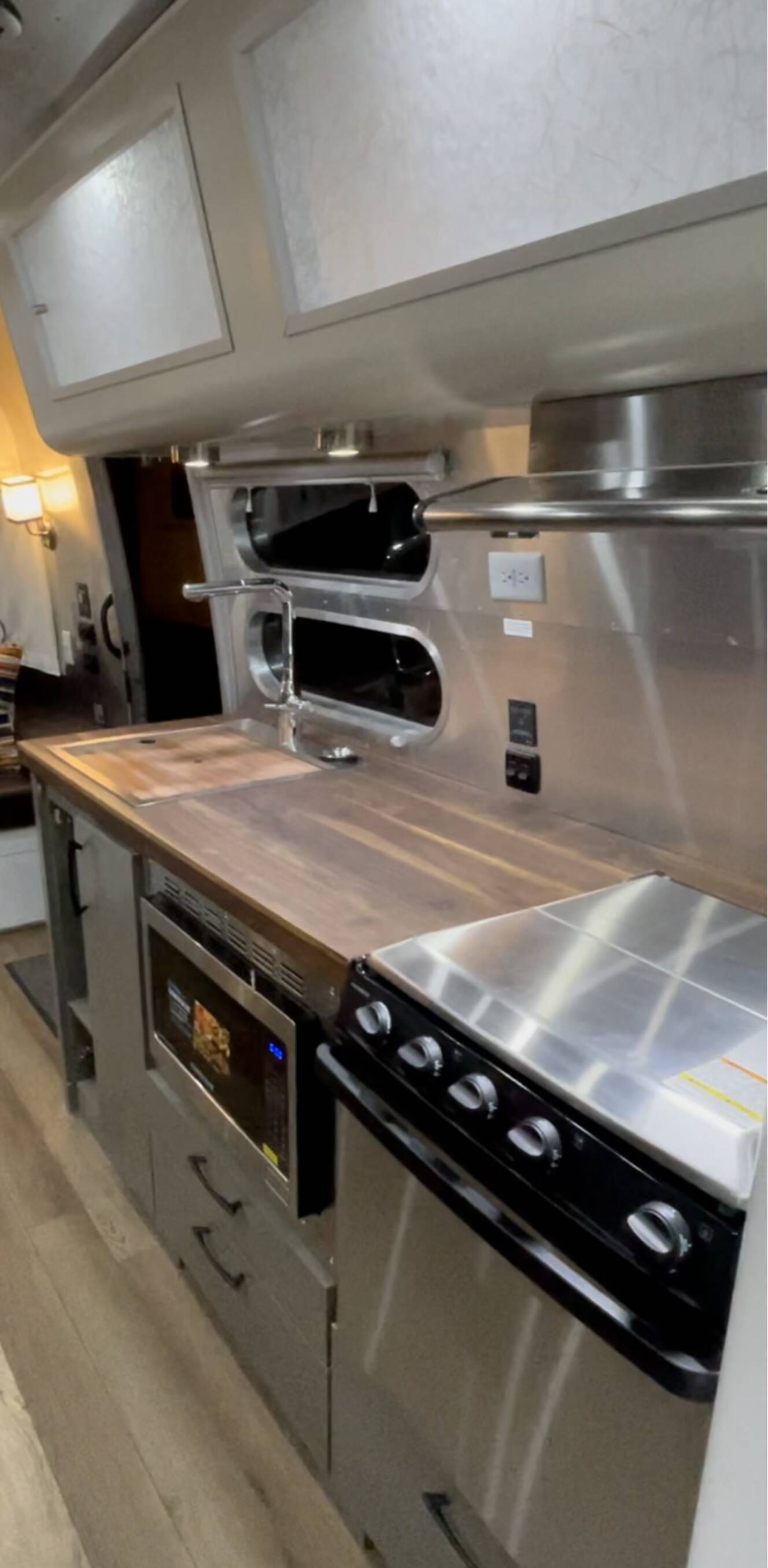 A photo of this 2019 Airstream INTERNATIONAL SERENITY 30RBQ
