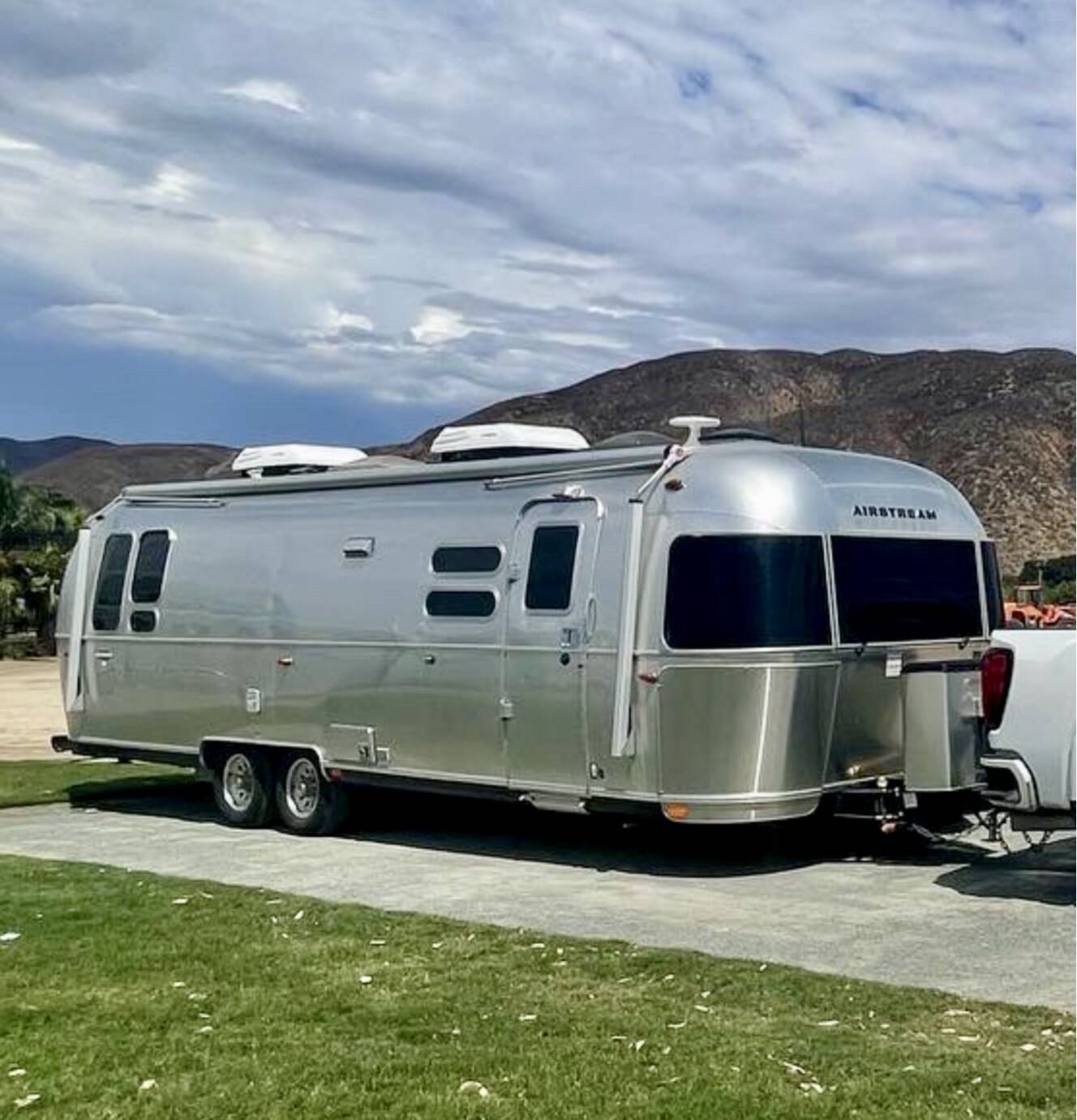 A photo of this 2019 Airstream INTERNATIONAL SERENITY 30RBQ