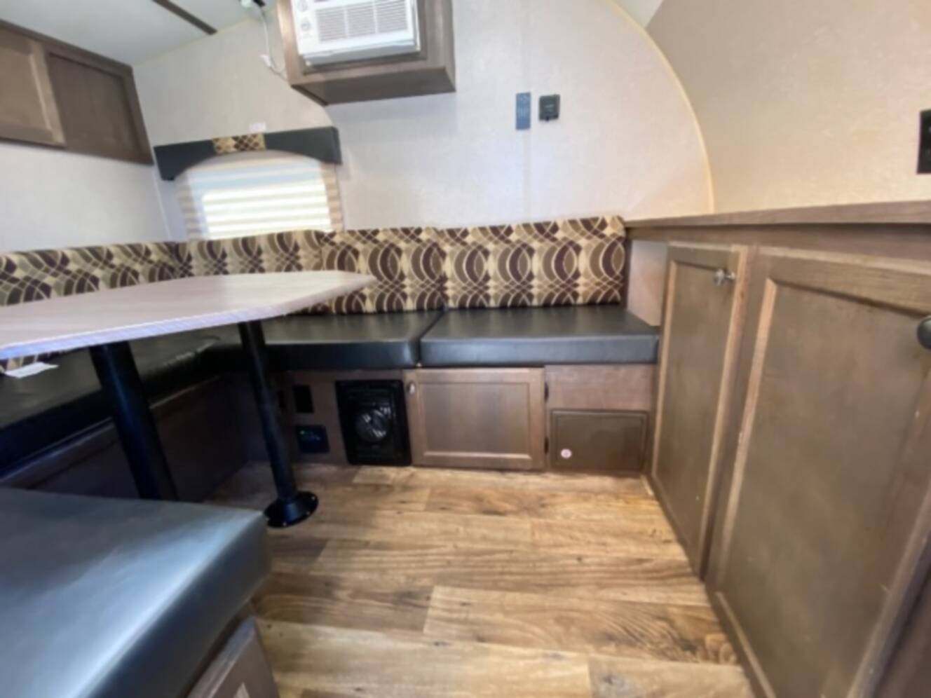 A photo of this 2019 Sunset Park Rv SUNRAY 129