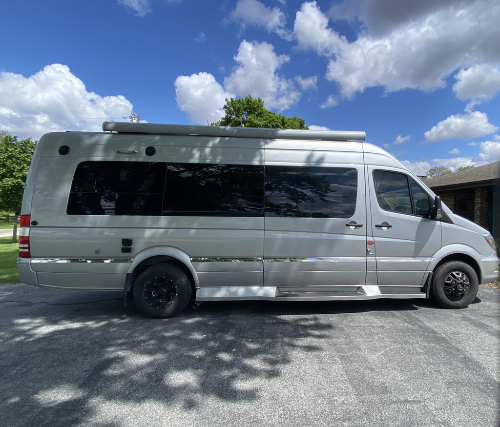 2015 Winnebago Era 170A in cissna park IL