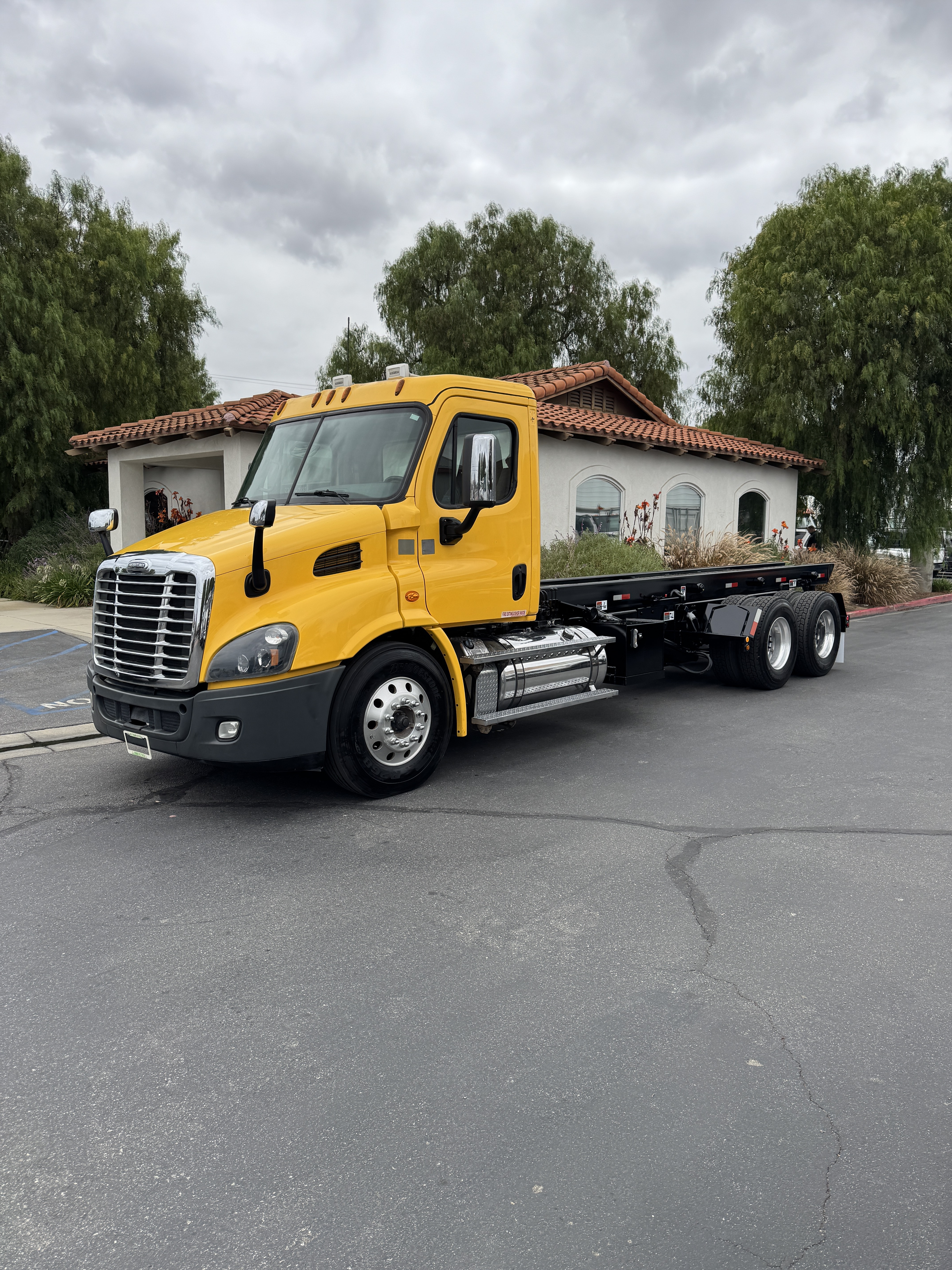 2019 FREIGHTLINER CASCADIA 125 in Norco, CA
