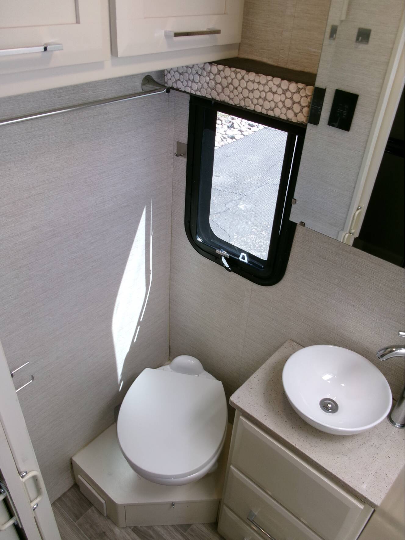 A photo of this 2022 Tiffin Motorhomes MIDAS 24RT
