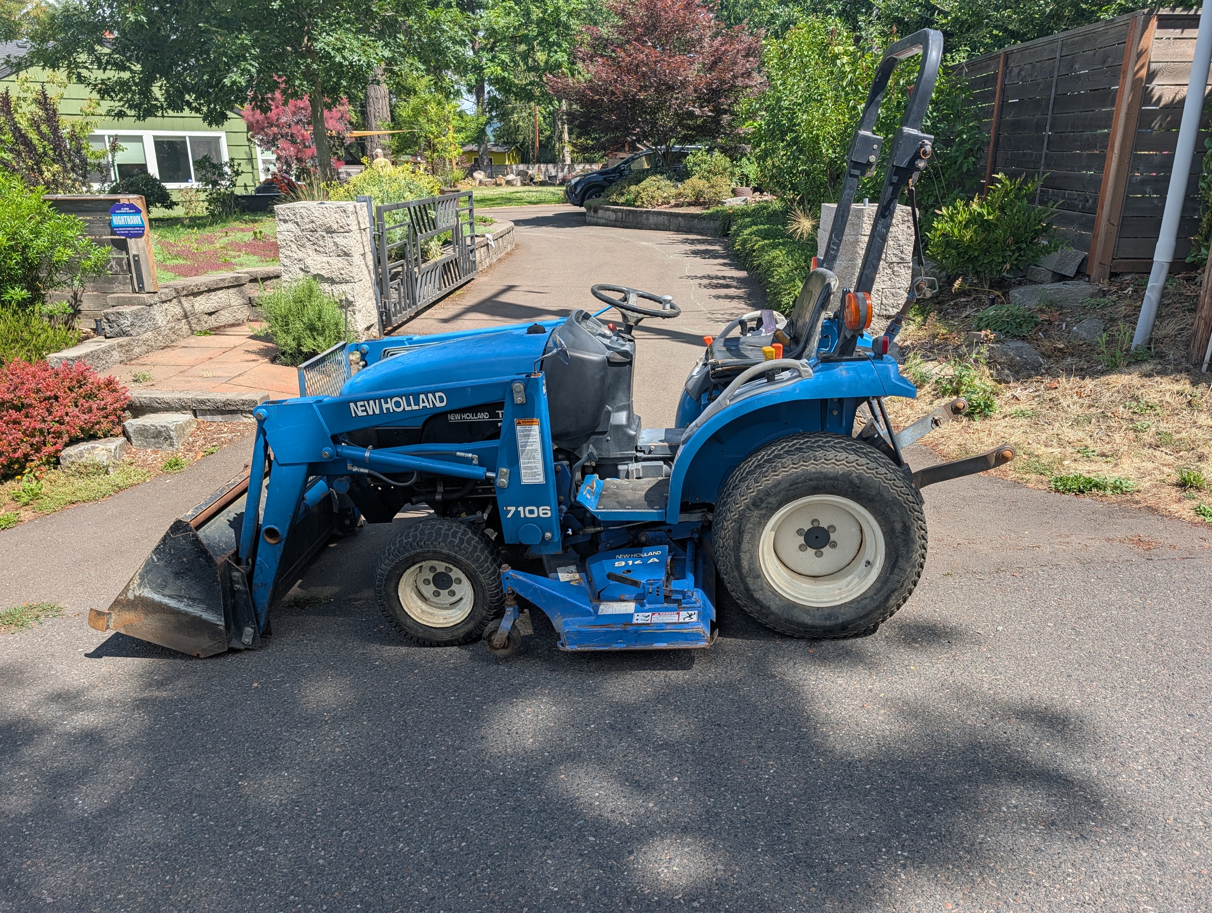 2000 FORD / NEW HOLLAND TC-18 in Portland, OR