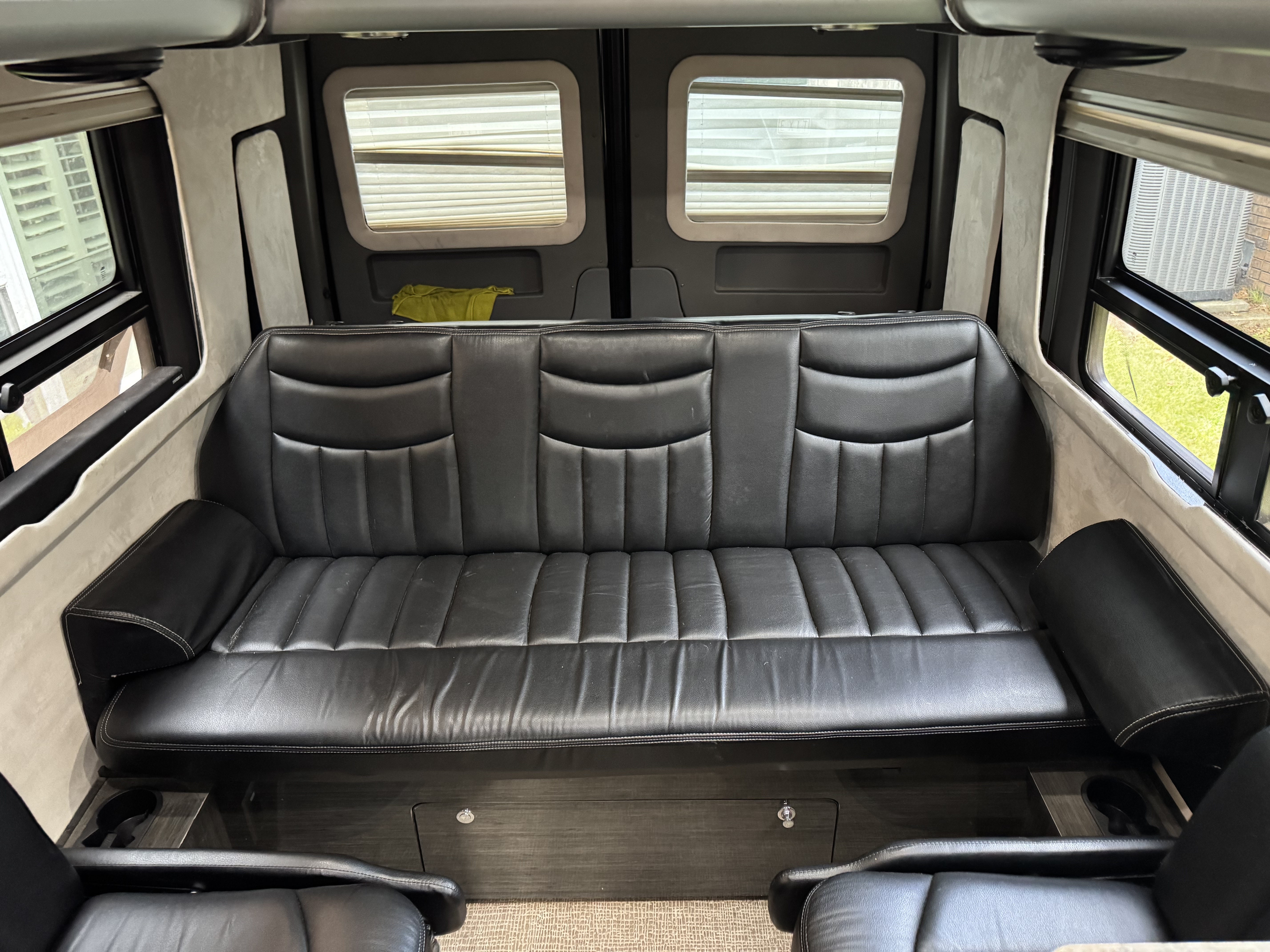 2014 Airstream INTERSTATE 3500 LOUNGE EXT in cypress TX