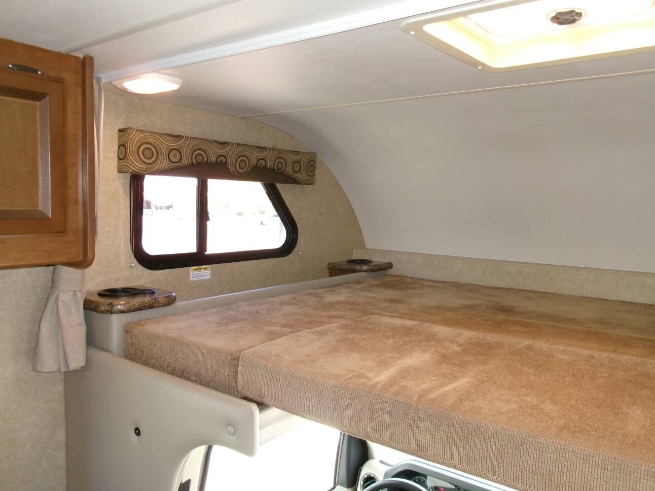 A photo of this 2015 Thor Motor Coach FREEDOM ELITE 22FE