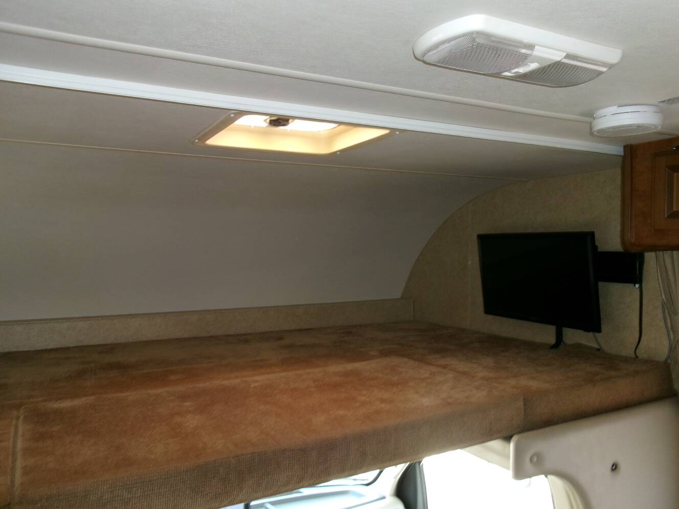 A photo of this 2015 Thor Motor Coach FREEDOM ELITE 22FE