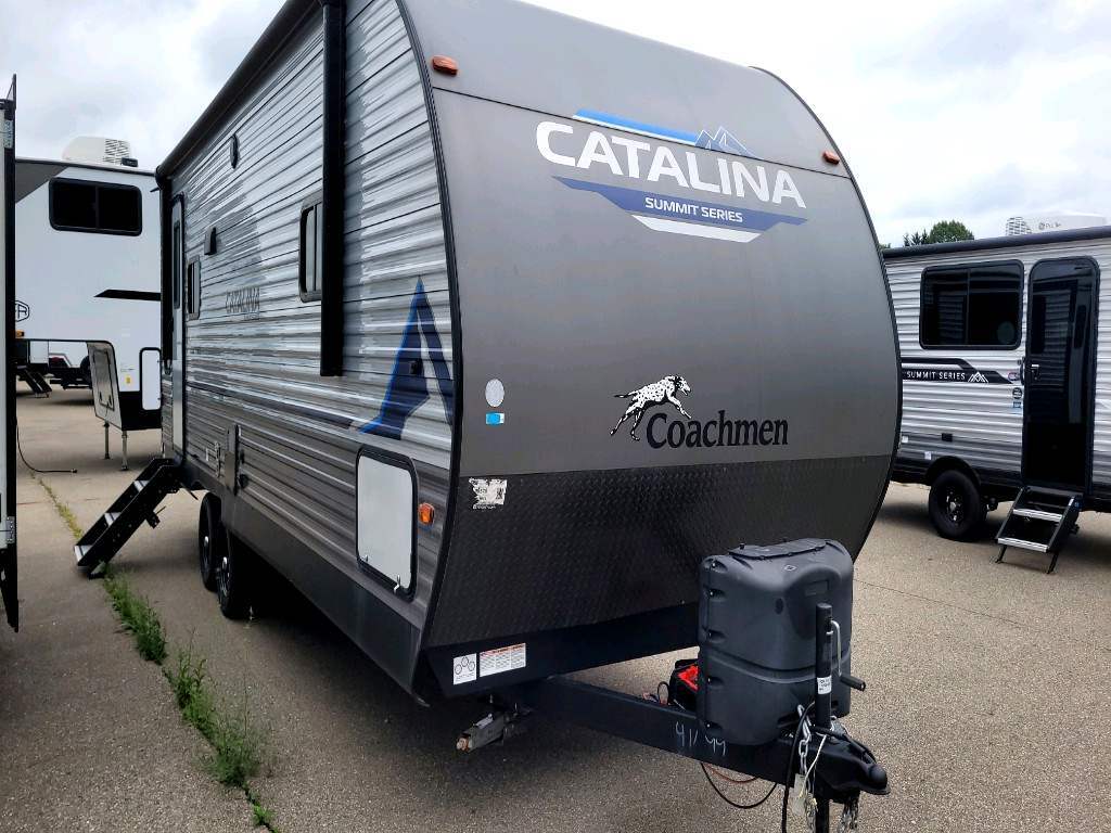2023 Coachmen Catalina Summit Series 8 231MKS in clio MI
