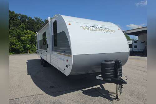 2027 Forest River Wildwood X-Lite 273QBXL in eureka MO