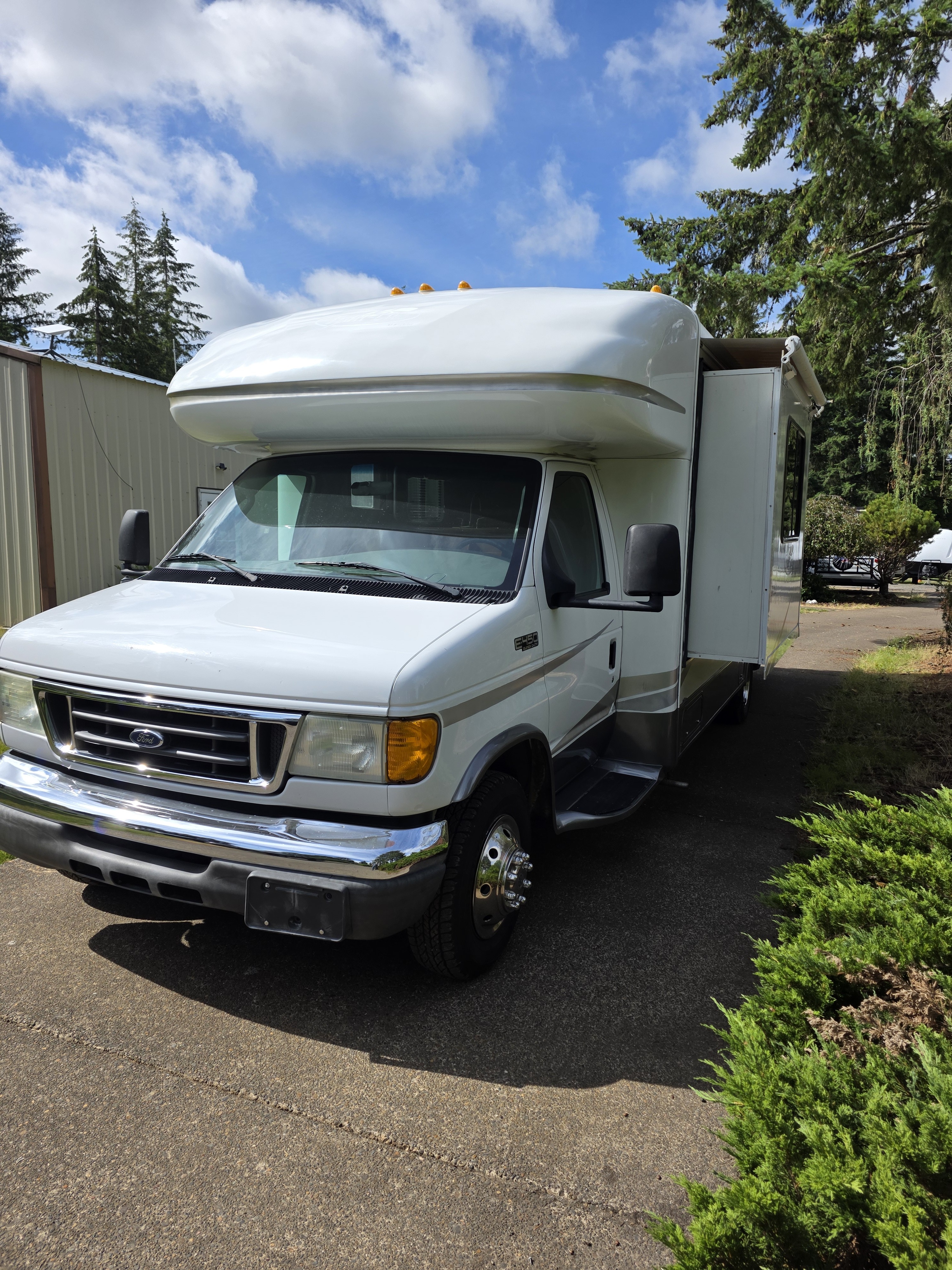 2005 R-Vision TRAIL LITE B PLUS 285 in oregon city OR