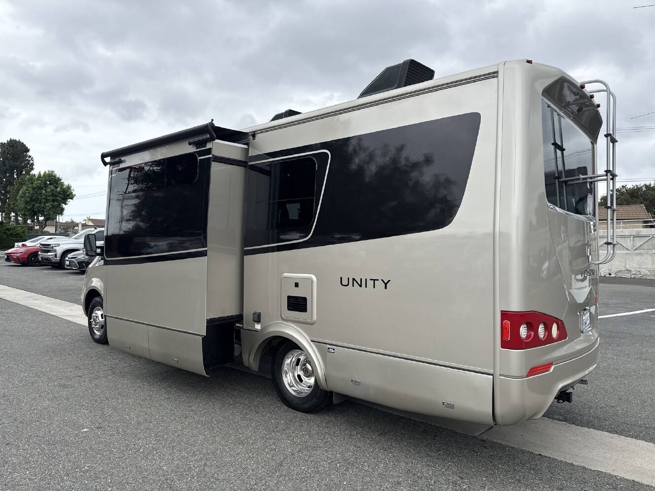A photo of this 2019 Leisure Travel UNITY U24MB