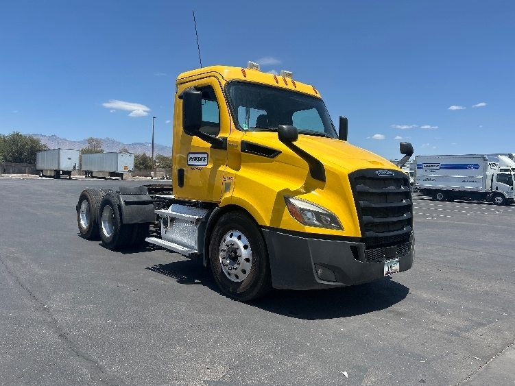2020 FREIGHTLINER CASCADIA 116 in Phoenix, AZ