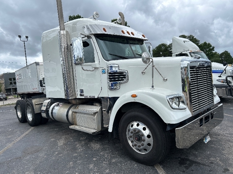 2020 FREIGHTLINER 122 SD in Homewood, AL
