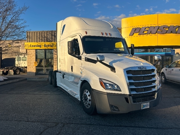 2022 FREIGHTLINER CASCADIA 126 in Chicopee, MA
