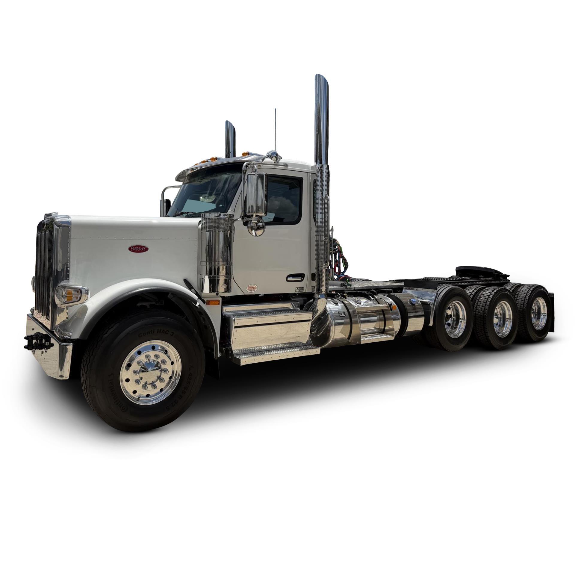 2027 PETERBILT 589 in Converse, TX
