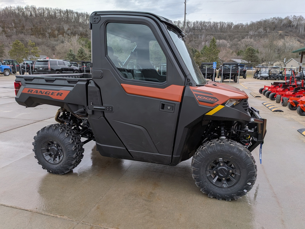 2026 Polaris Ranger 1000 Premium Cab in rushford MN