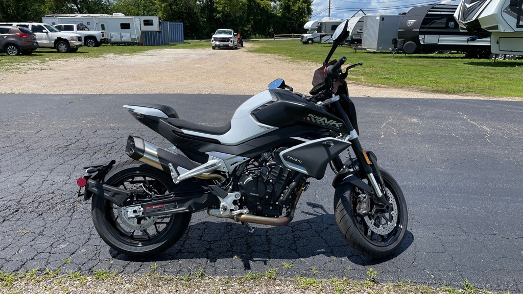 2026 CFMOTO 800NK - AEROLITE GRAY 800 in Marengo, IL
