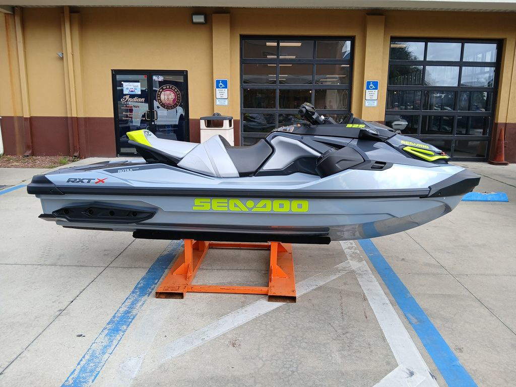 2026 Sea-Doo RXT-X 325 Ice Metal Manta Green X 325 in Ocala, FL