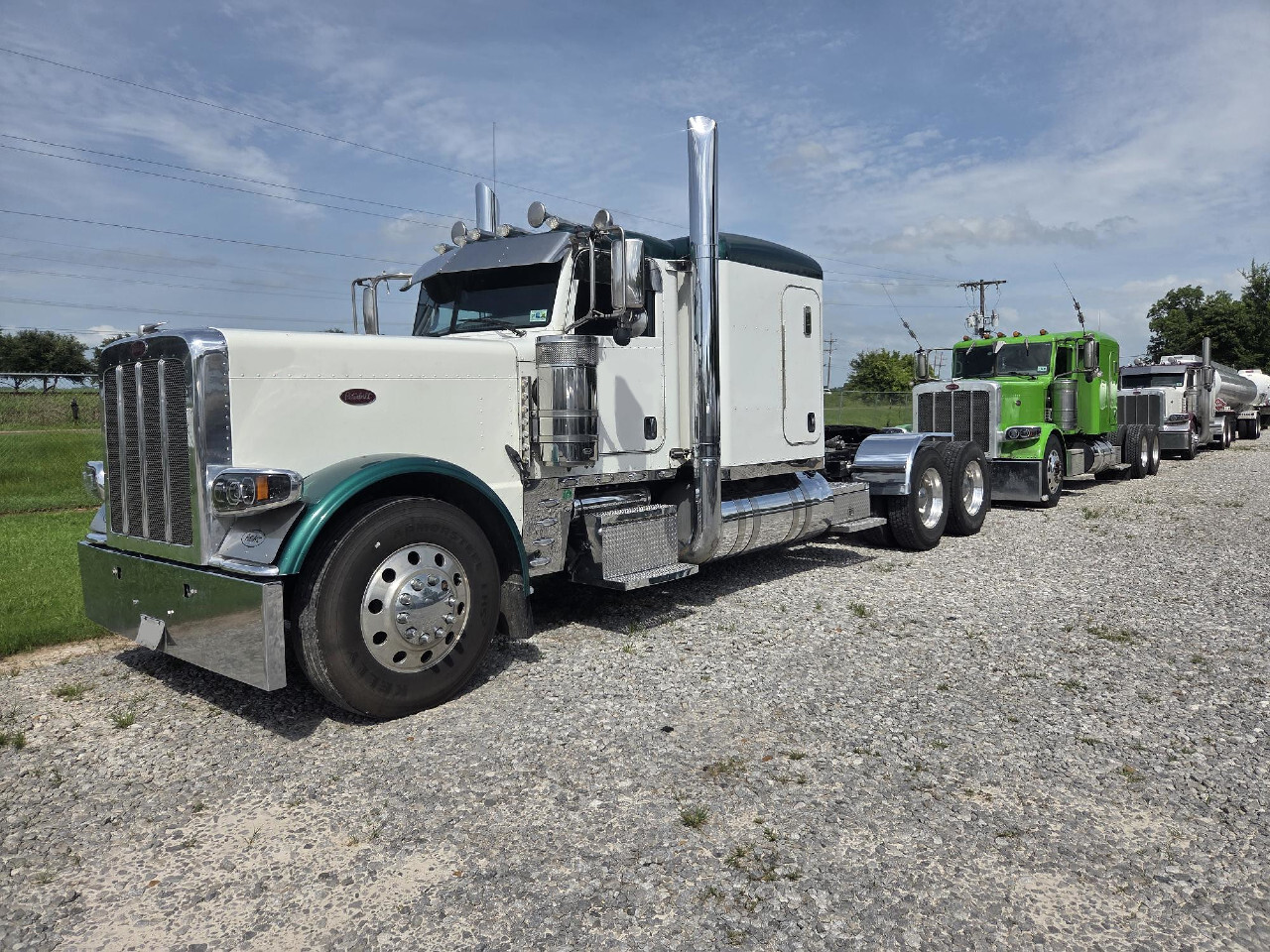 2015 PETERBILT 389 Glider in Alexandria, LA