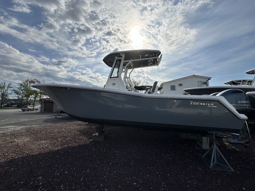 2021 Tidewater Boats 256 CC Adventure in seaford NY