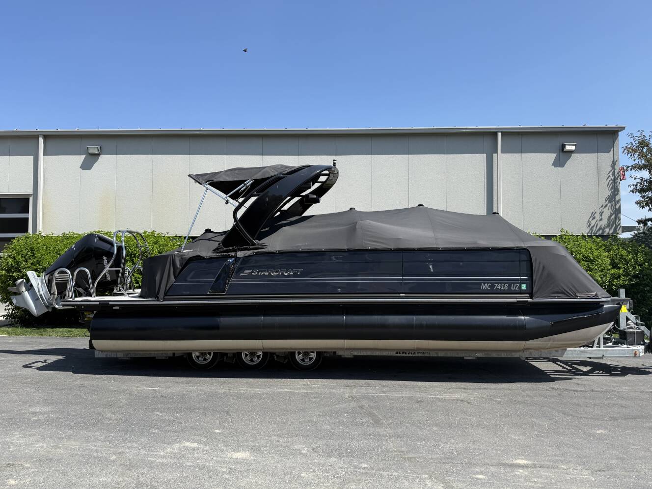 A photo of this 2025 Starcraft SX 25 DL DC