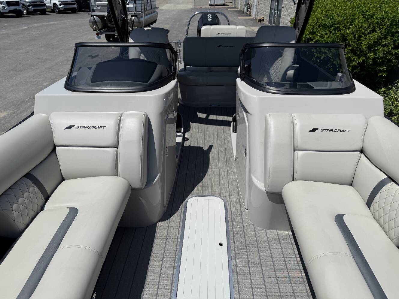 A photo of this 2025 Starcraft SX 25 DL DC