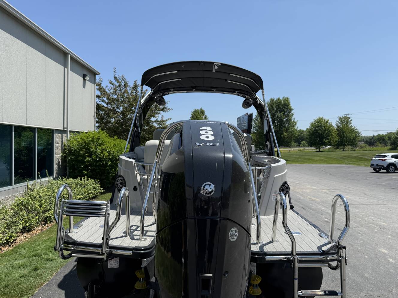 A photo of this 2025 Starcraft SX 25 DL DC