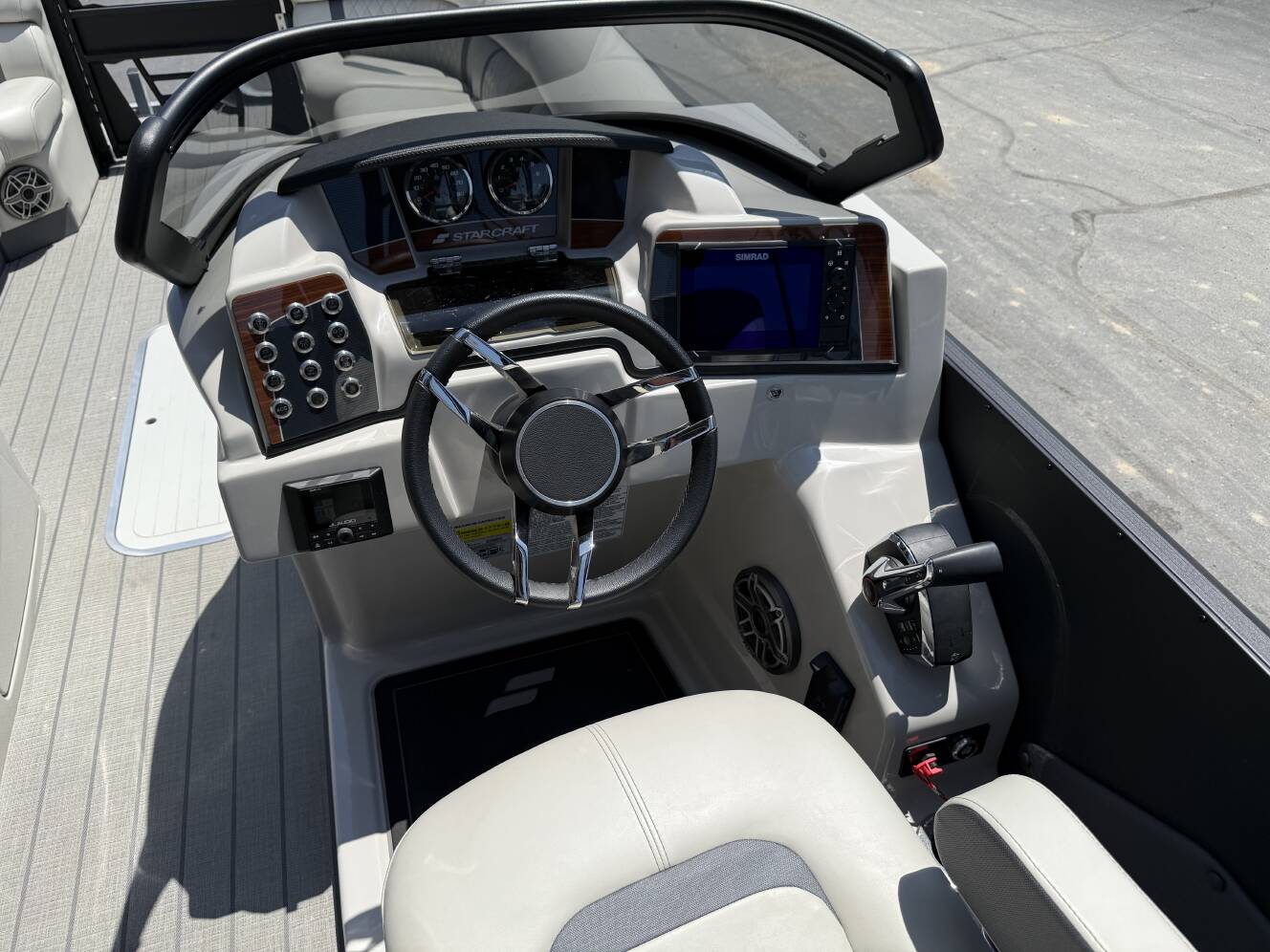 A photo of this 2025 Starcraft SX 25 DL DC