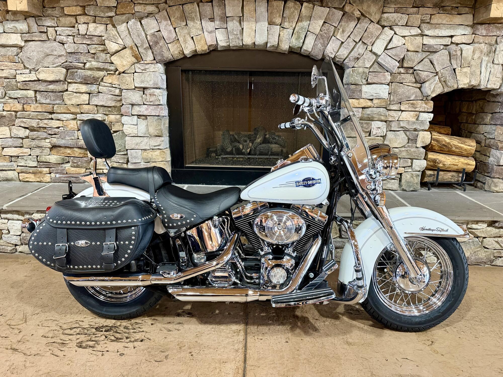 2005 Harley-Davidson Heritage Softail Classic CLASSIC in Mechanicsburg, PA