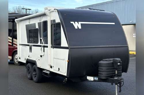 2026 Winnebago Micro Minnie 1800BH in sandy OR