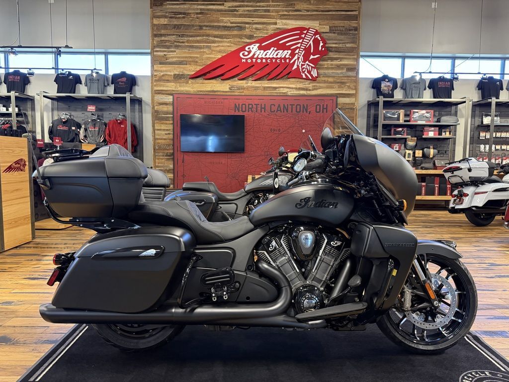 2026 Indian Motorcycle® Roadmaster® PowerPlus Dark Horse® Black Smoke DARK HORSE in North Canton, OH