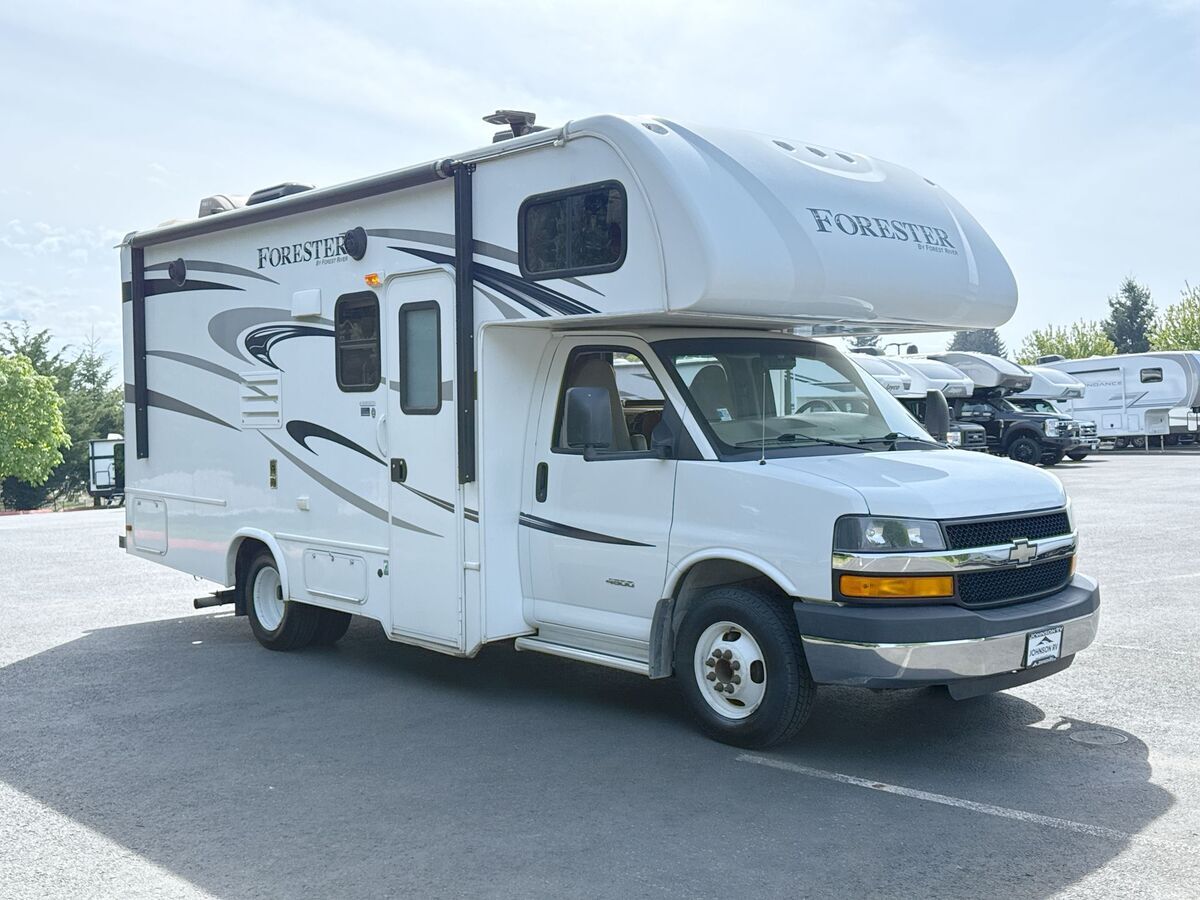 2016 Forest River Forester LE Chevrolet 2251SLE RV