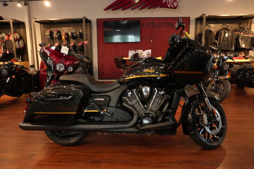 2026 Indian Motorcycle® Challenger® Dark Horse® 112 Black Crystal w/Black Met DARK HORSE in Littleton, CO