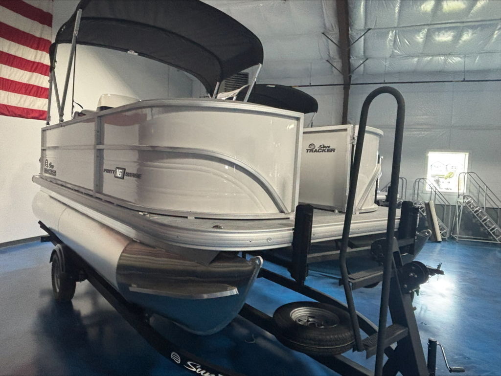 2026 Sun Tracker PB 16 DLX in south portland ME
