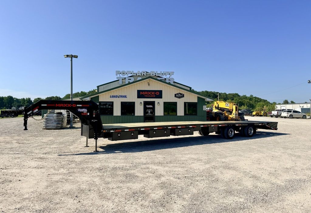 2027 MAXXD LDX10240 40' x 102" 30k AIR RIDE W/ MAX Ramps 15k Axles in Poplar Bluff, MO