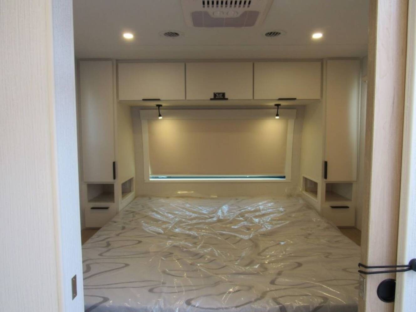 A photo of this 2026 Winnebago Thrive 25RLS