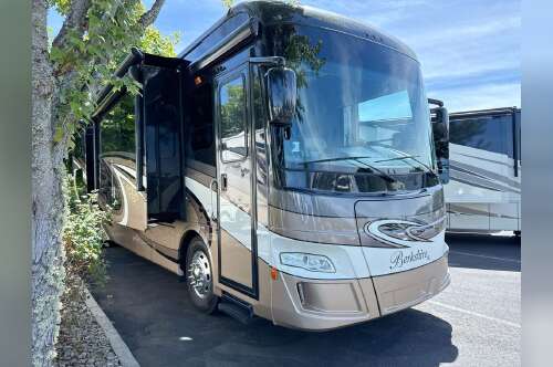 2016 Forest River Berkshire XL 40BH in sandy OR