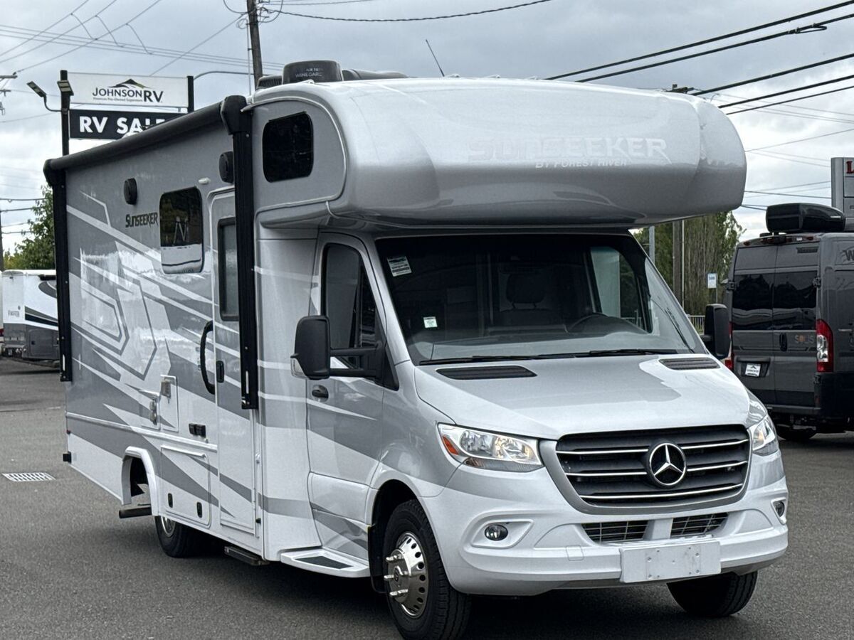 2022 Forest River Sunseeker MBS 2400B 2400MBS in fife WA