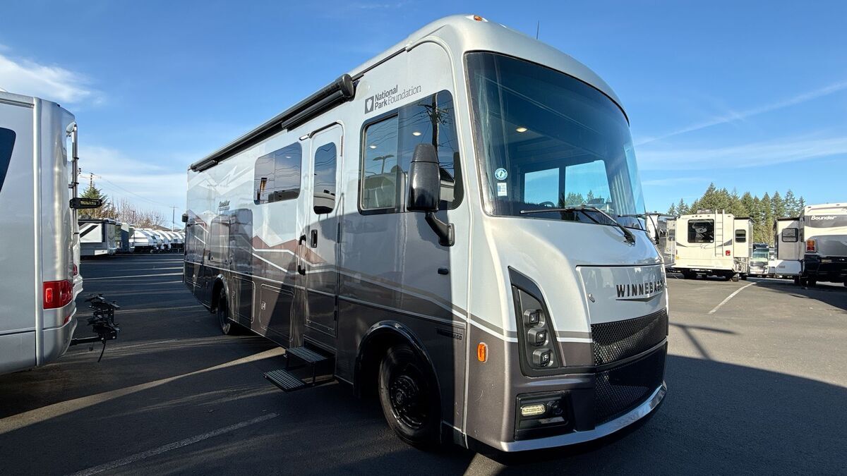 2023 Winnebago Sunstar NPF 29NP RV