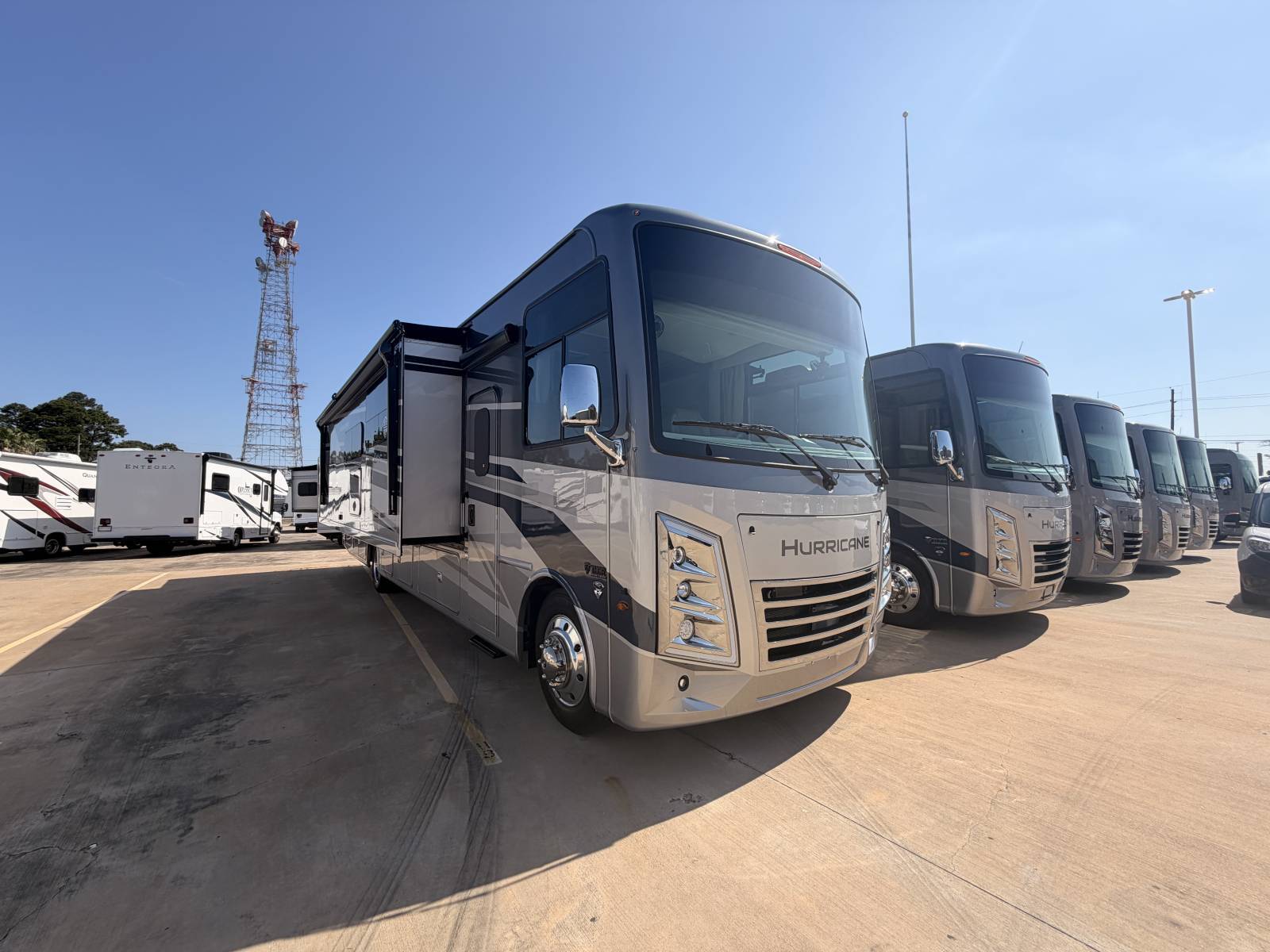 2027 Thor Motor Coach Hurricane 36H in spring TX