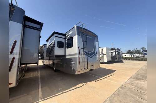 2027 Thor Motor Coach Hurricane 36H in spring TX