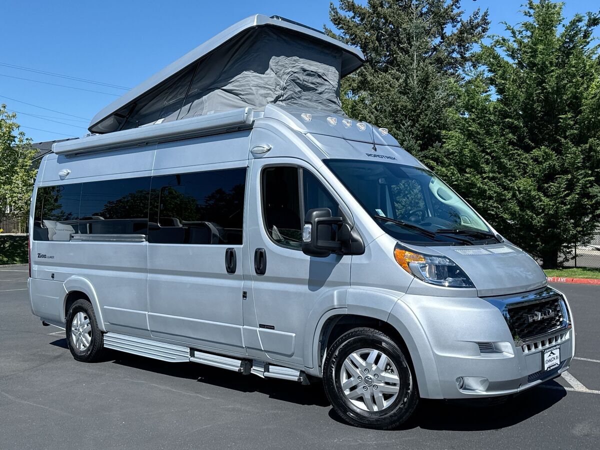 2021 Roadtrek Zion Slumber RV